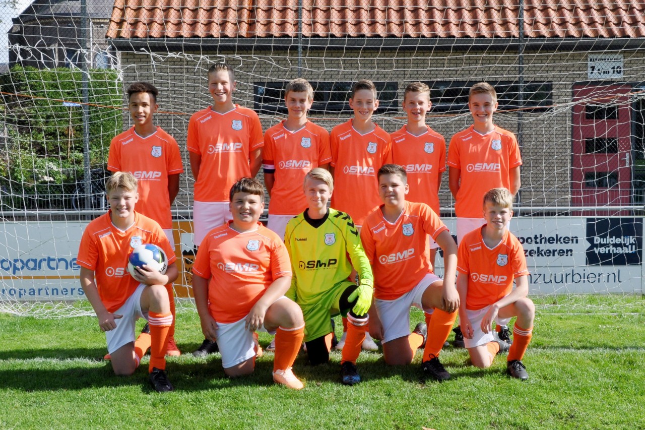 Teamfoto Hugo Boys O15-1